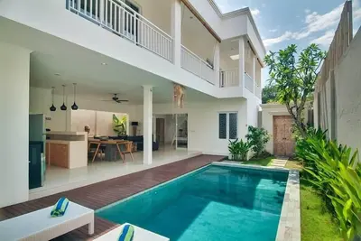 Image de 18min à pied de la plage de Seminyak, 3bdr Villa4