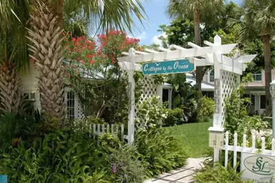 Image de Cottages By The Ocean - Pompano Beach, Floride