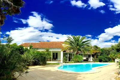 Image de Villadanslesud au milieu des Bois avec  Piscine Jardin-Exotique Tennis Billard