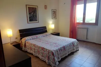Image de Follonica, confortable et aéré, 2 grandes chambres, parking privé