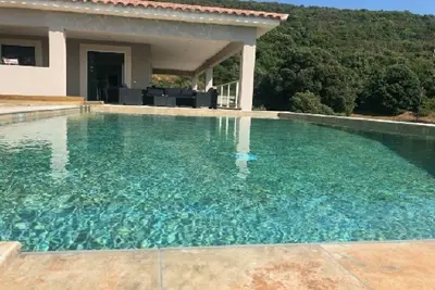 Image de Villa  De Luxe Entre Ciel Et Mer, Superbe Vue Mer  Ideale Pour 8\/10 personnes