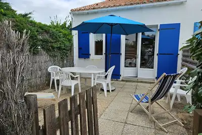 Image de Charmant studio maison à 150m plage, proche forêt et commerce, parking privé, animaux ok