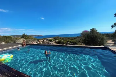 Image de Villa Bergerie with swimming pool between sea and scrubland
