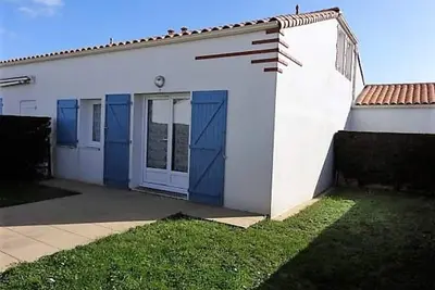 Maisonnette avec piscine privée et parking à La Faute-sur-Mer