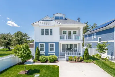 Image de Marque New Home! Magnifique 6br 17 personnes Ă pied Ă Rehoboth Beach ou Dewey Beach! !