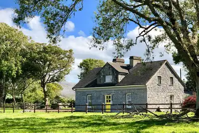 Image de Magnifique cottage de 12/14 chambres avec vue sur la baie de Galway et le parc national de Burren