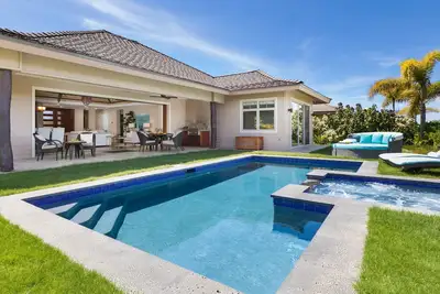 Image de ❤️PiH❤️Blue Lagoon ★ Piscine privée chauffée et spa ★ Grande maison avec chalet privé
