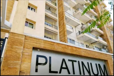 Condo ultra moderne de 3 chambres \"2 minutes de l'aéroport\"