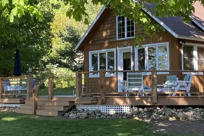 Image de Bienvenue dans la cabane en rondins Lily Pad!