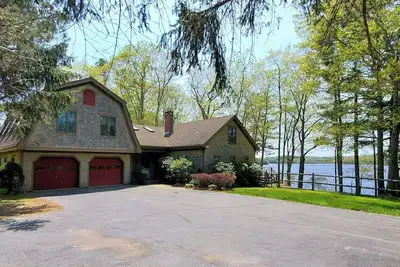 Image de The Lake House - 1370, chemin Western