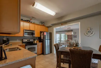 Image de Centre-ville abordable Rehoboth Beach 3br Seulement 1. 5 blocs de la plage et de la promenade!