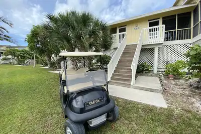Image de Private Island accessible uniquement par bateau! Service & Golf gratuit Ferry panier