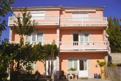 Image de Appartements Vesna, (14405), Kampor, Croatia