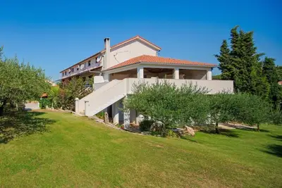 Image de Appartements Draga, (3019), Jelsa, Croatia