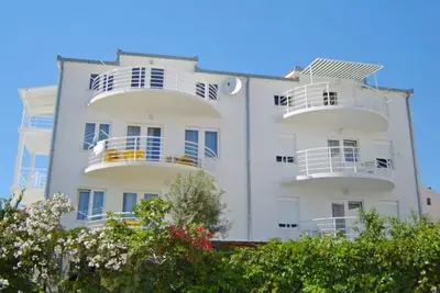 Image de Appartements Irena, (2308), Okrug Gornji, Croatia