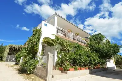 Image de Appartements Marija, (14689), Vinišće, Croatia