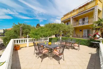 Image de Appartements et chambres Slavko, (8116), Banjol, Croatia