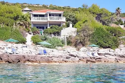 Image de Appartements Ružica, (12858), Vis, Croatia