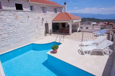 Image de Marivilla, (14573), Selca, Croatia