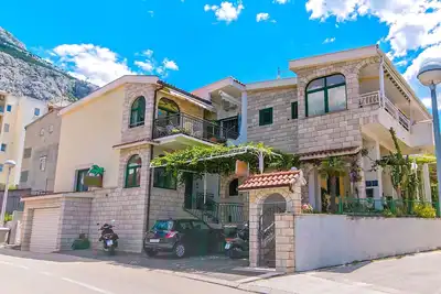 Appartements et chambres Palmina, (13527), Makarska, Croatia