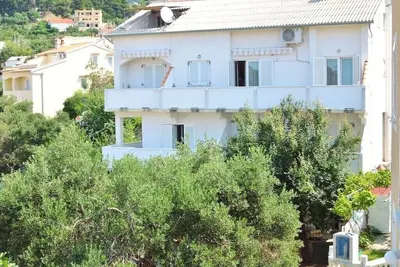 Image de Appartements Josica, (15116), Banjol, Croatia