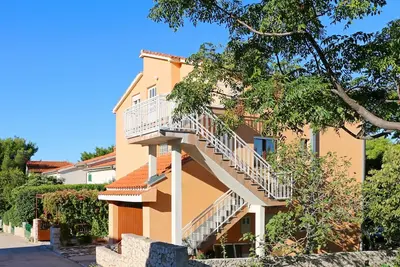 Image de Appartements Ante, (13806), Primošten, Croatia