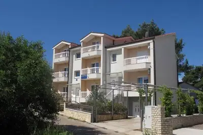 Image de Appartements Antonija, (13080), Stari Grad, Croatia