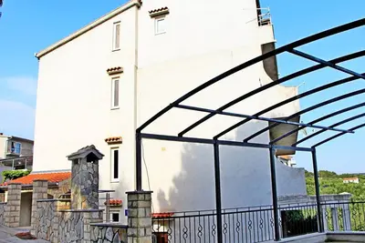 Image de Appartements Ante, (14632), Primošten, Croatia