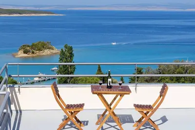 Image de Appartements Tomo, (15772), Supetarska Draga, Croatia