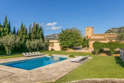Image de Maison historique Mallorca piscine wifi air conditionné \/ chauffage sl