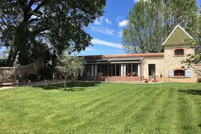 Image de Superbe dépendance 130 m2 dans propriété de prestige avec piscine