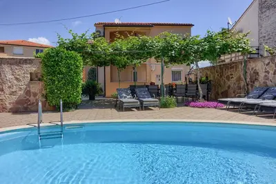 Image de Maison de vacances Peroj pour 1 - 13 personnes avec 7 chambres à coucher - Maison de vacances