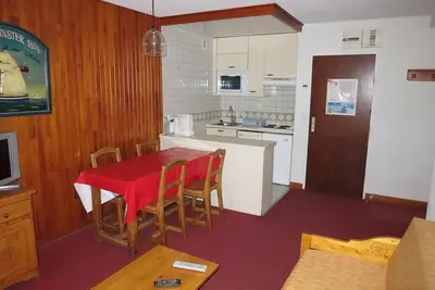 Image de 2 PIÈCES Avec Terrasse A 50m Des REMONTÉES Mecaniques Exposition Sud-Ouest - Curling A1 12