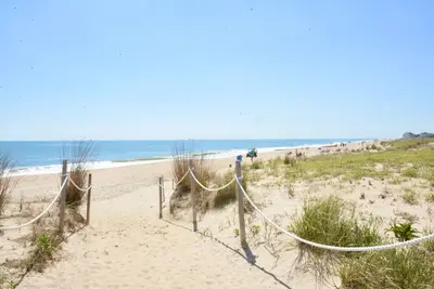 Image de Ocean Block w \/ Ocean Views Condo 2br pour 6 personnes Ă quelques pas de Boardwalk & Beach