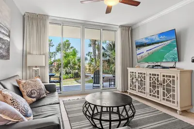 Image de Waterscape B104 ~ BRs Double Master ~ Rez-de-chaussée et 2br les plus proches de la plage!