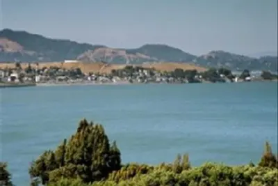 Image de Tiburon, Ca 4br à la maison sur pvt. voie avec vue sur la baie de Sf