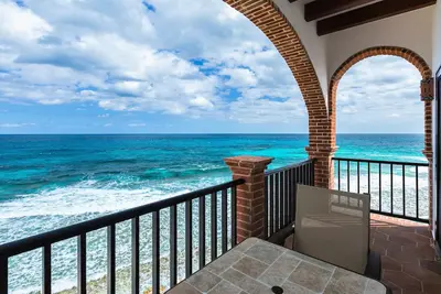 Image de Oceanside Villa \"Puebla\" avec a / c et piscine