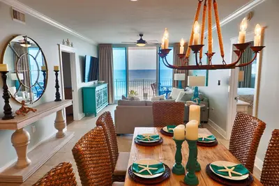 Image de Waterscape A606 ~ Designer remodelé en 2017 ~ Tv 4 pouces 70 pouces avec XBox ~ Service de plage