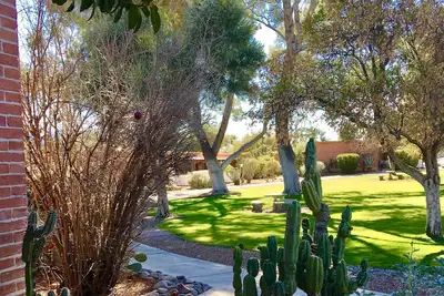 Image de Magnifique villa récemment mise à jour à l'ouest: entièrement meublée, vue sur le parc