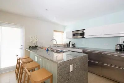 Image de Maison de ville de rêve de Key West * 6 personnes * Comme neuf! Vieille ville * Emplacement parfait