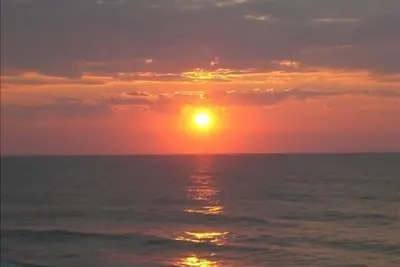 Image de Lever du soleil depuis ce condo face à l'océan