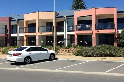 Image de Unit 15, Moana Beachfront Apartments