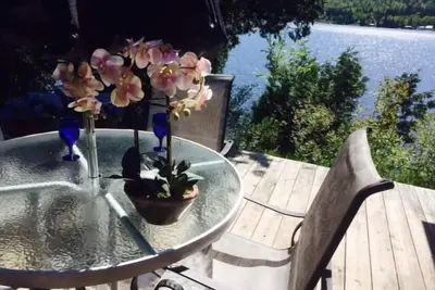 Image de Romantique Cottage-Dogs 'Waters Edge' autorisés