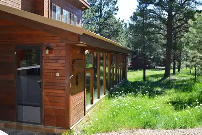 Image de Angel Fire Vacation Rental Pet Friendly Cosy light bright Home