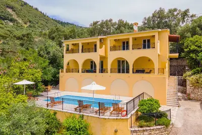 Image de Villa Christina Nissaki Corfou avec Wi-Fi, A \/ C, près de la plage avec piscine
