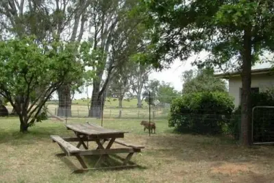 Image de Le Grove Gunbower. .