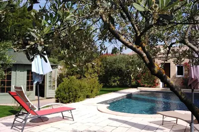 Image de Maison Bastide Climatisee Piscine Privee Jardin Cloture (Pont Du Gard Uzes)