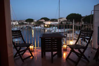 Image de Port Grimaud: Studio 2-4pers. avec vue sur canaux Port Grimaud Terrasse Sud Est