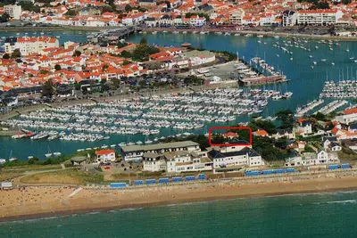 Villa 160 m2 à 50 m de la Plage, Vue panoramique sur le port de plaisance