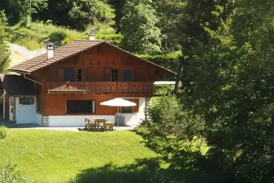 Image de Chalet individuel avec vue exceptionnelle et départ skis aux pieds